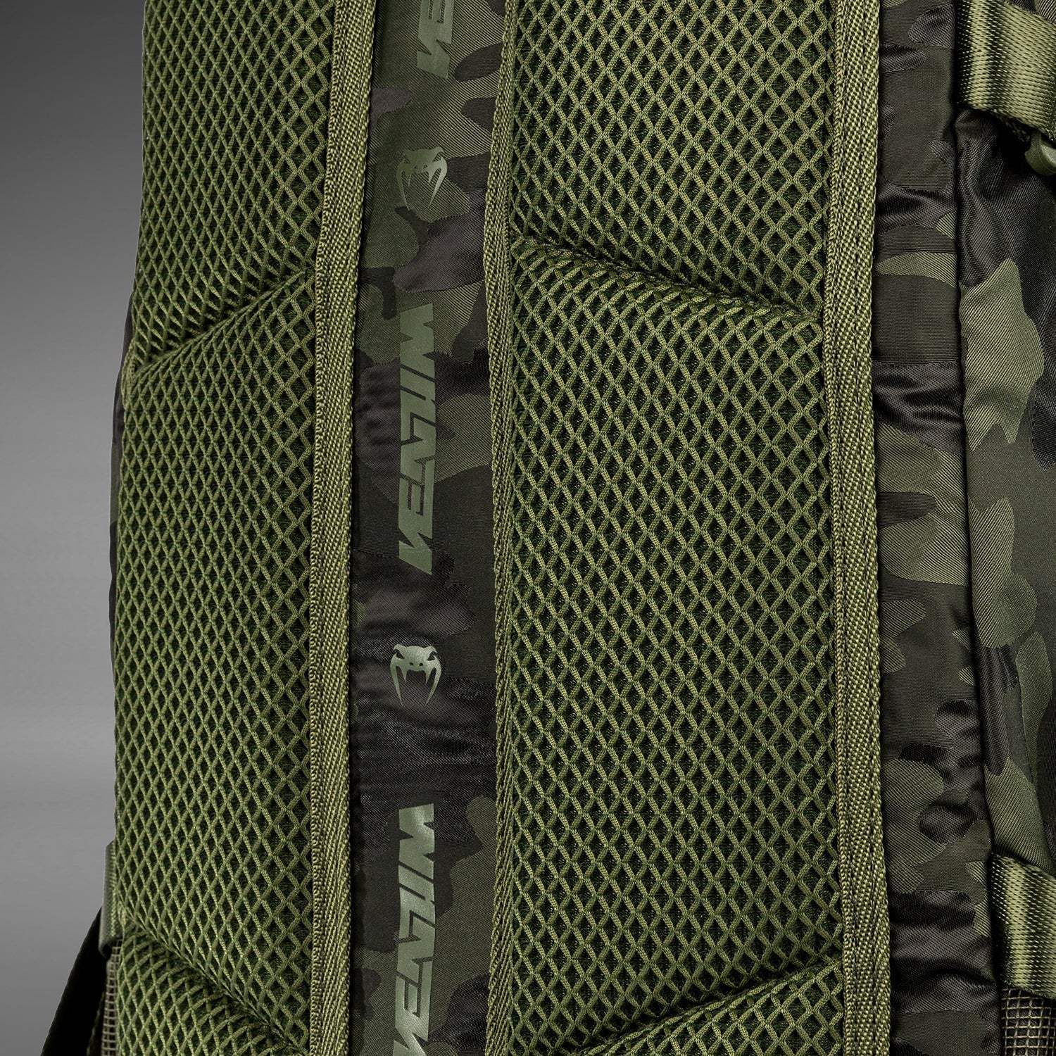 Sac à dos Venum Challenger Pro khaki camouflage imperméable et ergonomique