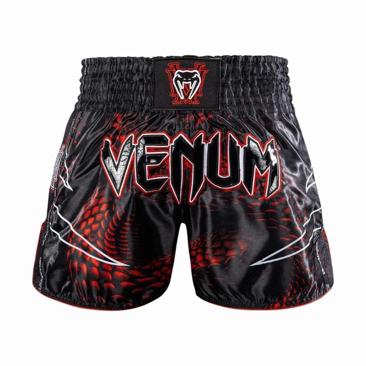 Short de Muay Thai Venum Matupa noir rouge argent pour mobilité et confort optimal