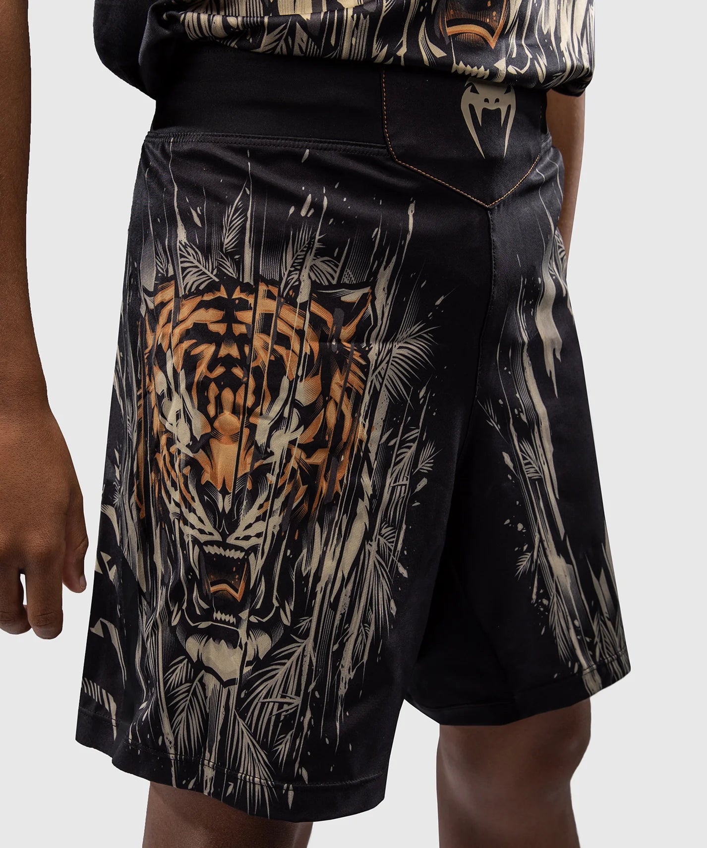 Short de Combat Venum Tiger Enfants - Noir/Orange Néon