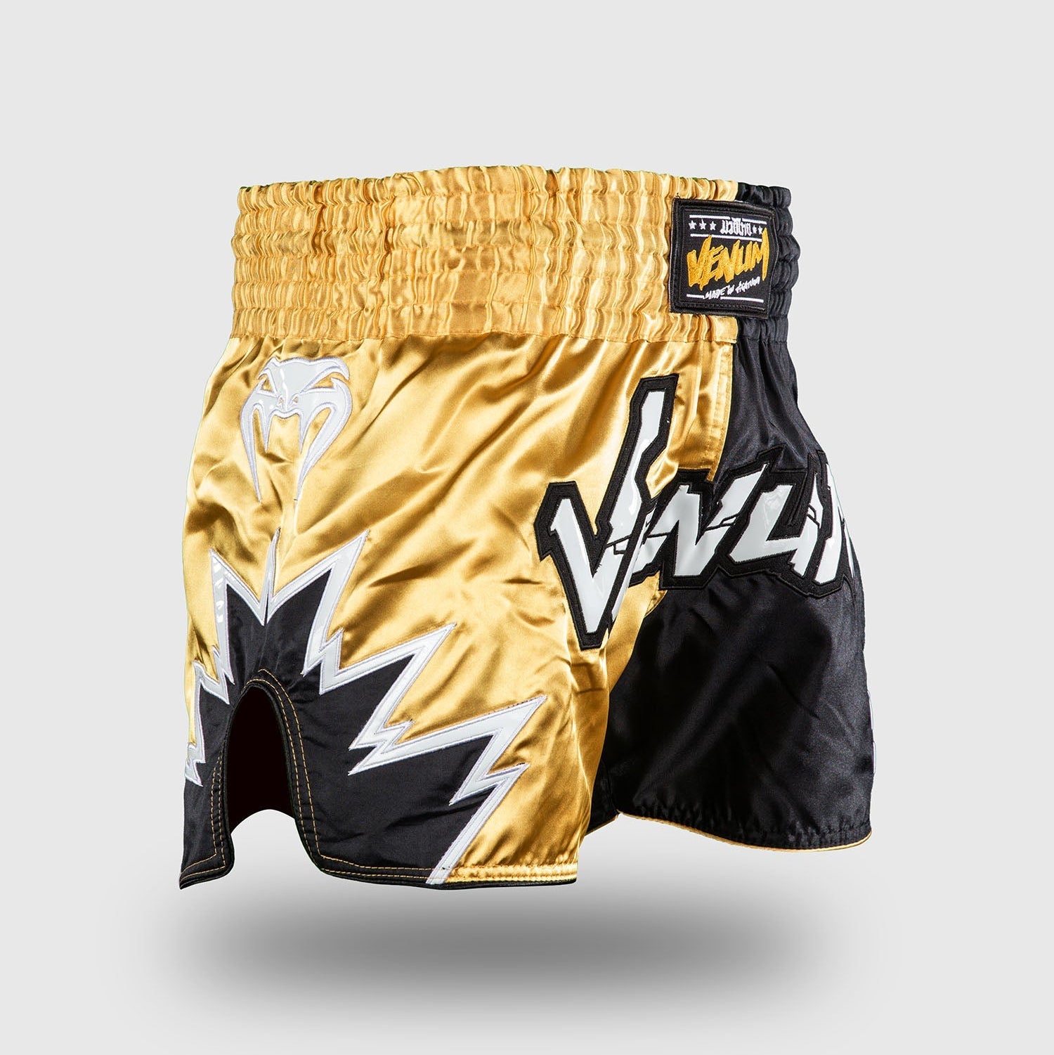 Short de Muay Thai Venum Inferno 2.0 - Noir/Or