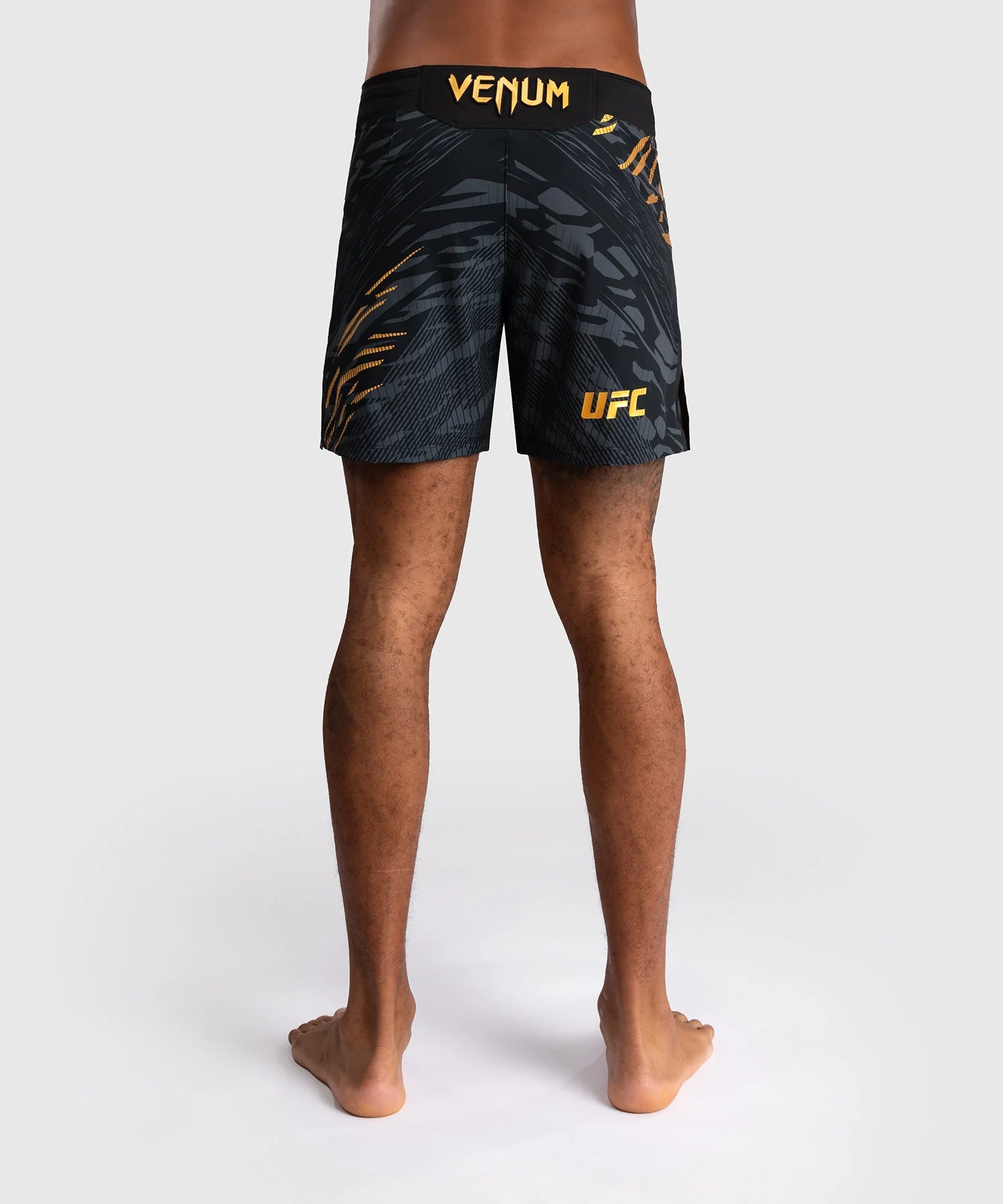 Shorts de Combat UFC Fusion by Venum Authentic Fight Night Noir / Or