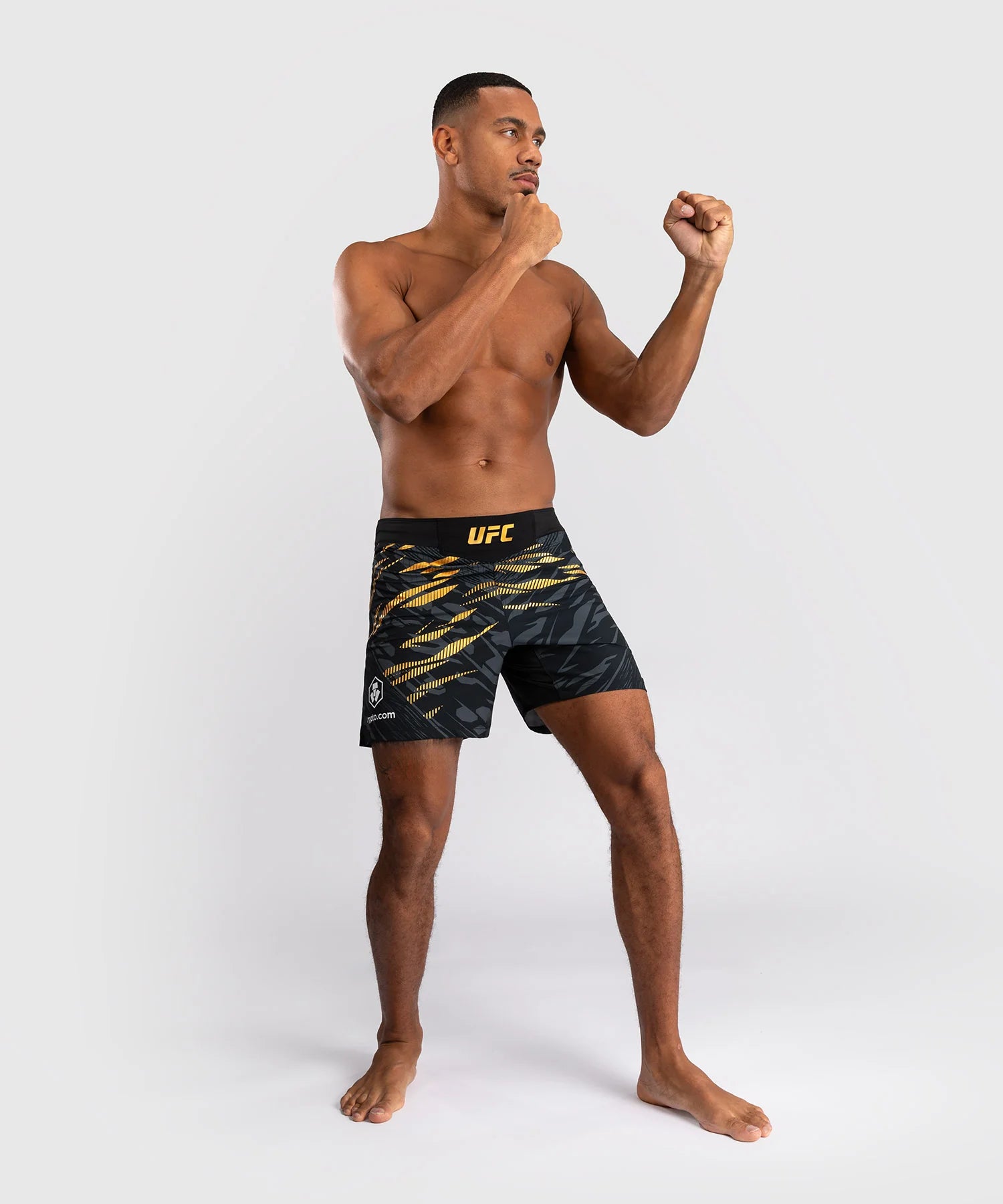 Shorts de Combat UFC Fusion by Venum Authentic Fight Night Noir / Or