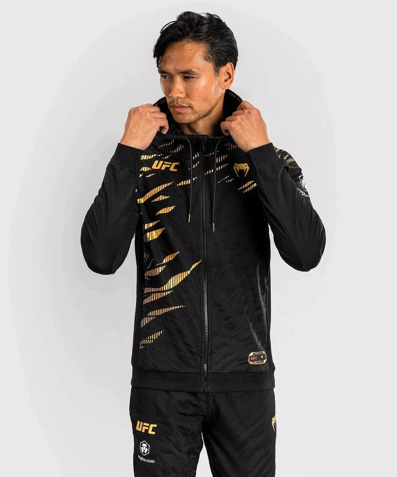 Sweatshirt à Capuche UFC Fusion by Venum Authentic Fight Night  Champion Noir/Or