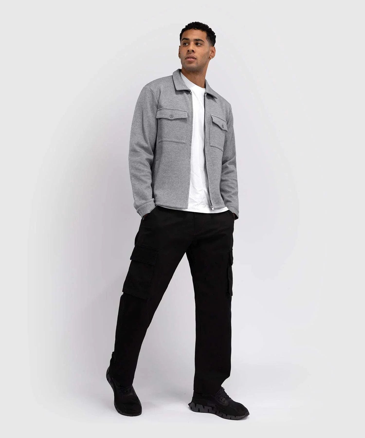 Venum City Core Jacket Cloud Grey – Élégance et Confort Sportif