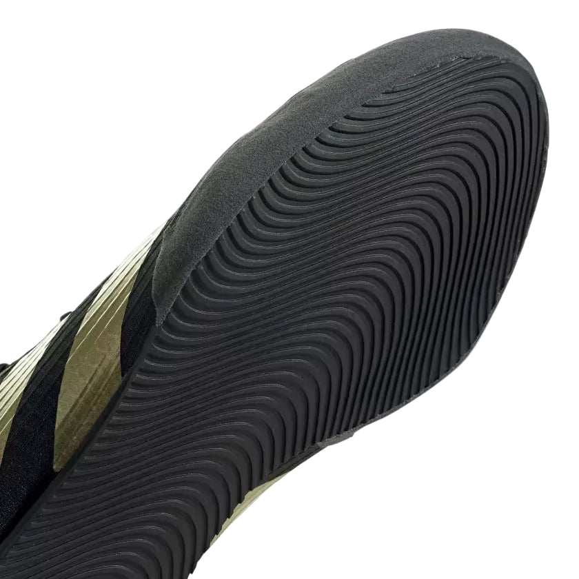 Chaussures de boxe anglaise Adidas Box Hog IV noires et or à tige haute pour un maintien optimal et une légèreté maximale