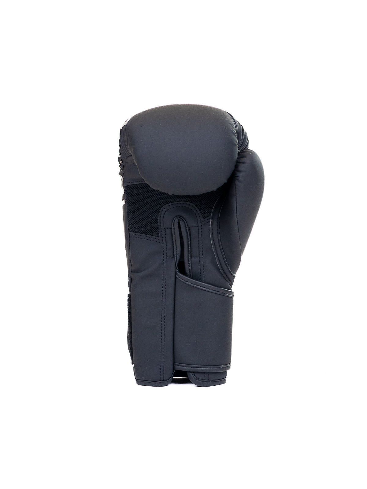 Gants de boxe RZR noir Metal Boxe, vue rapprochee