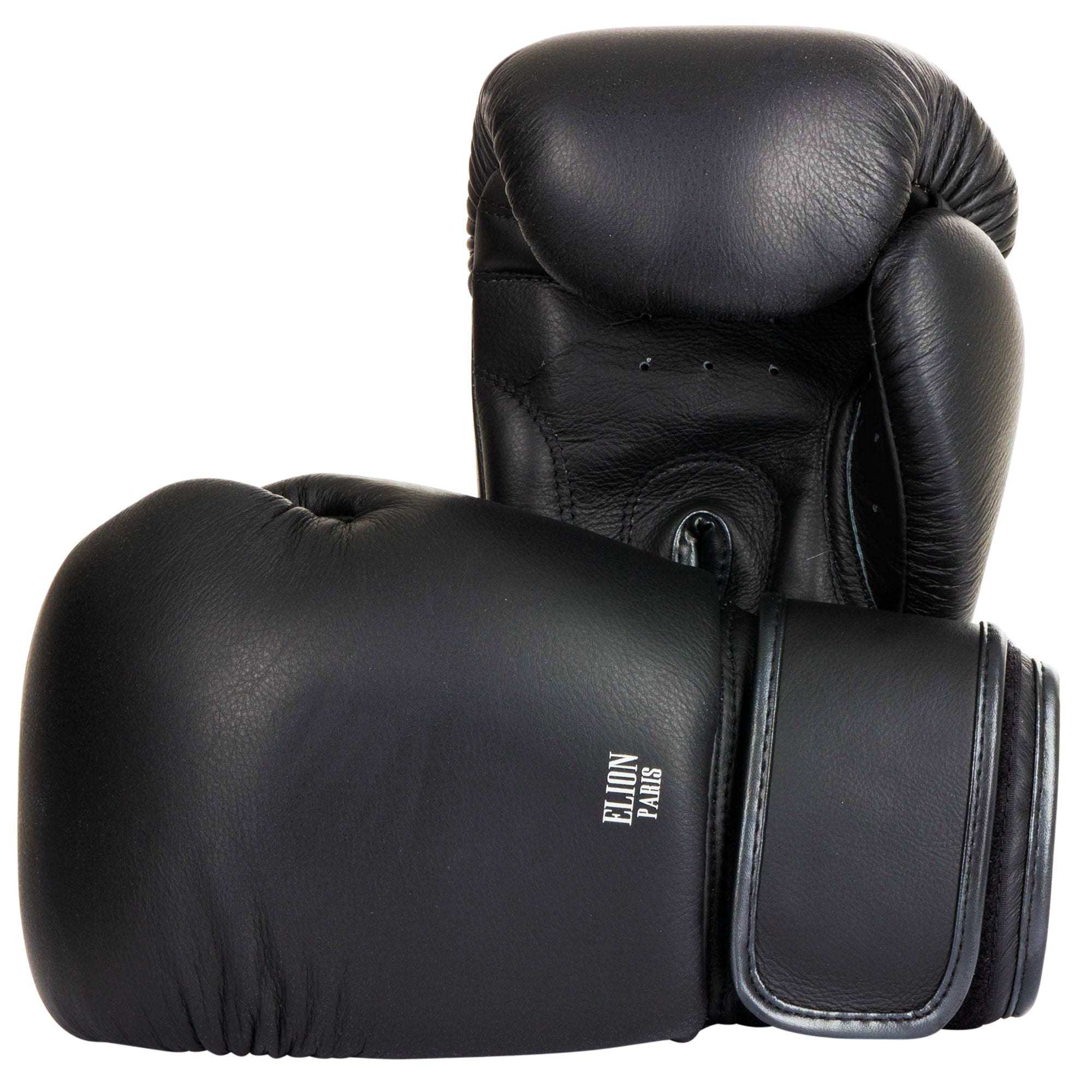 Logo argenté ELION Paris sur le gant de boxe noir mat