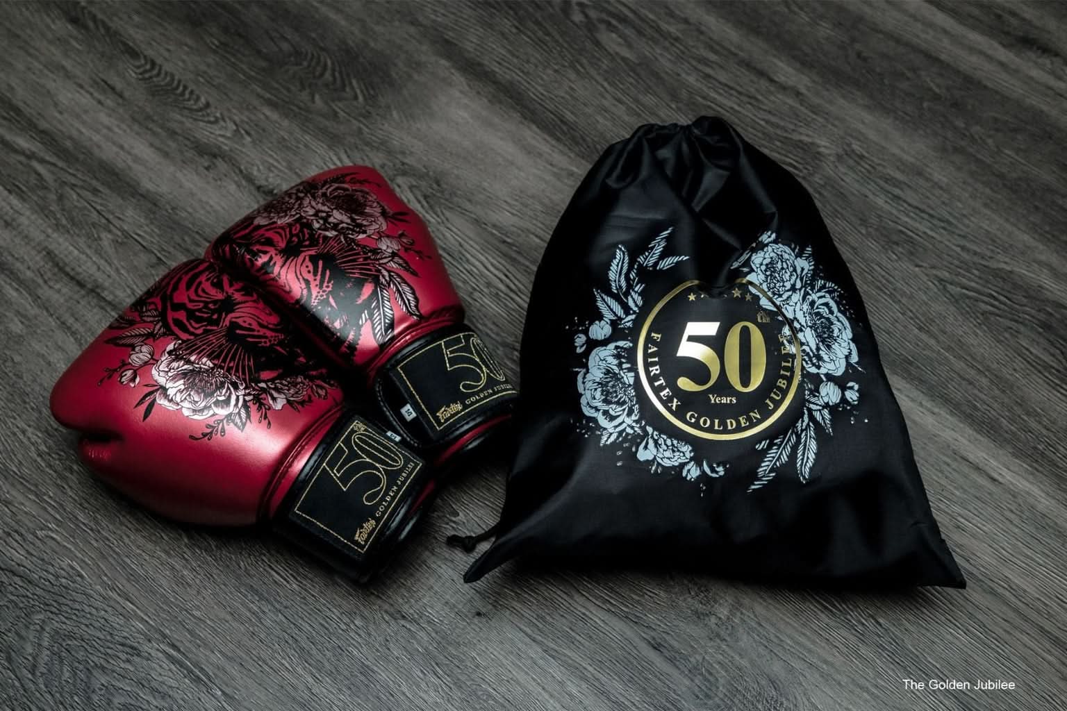 Sac nylon imperméable fourni avec les gants Fairtex Golden Jubilee