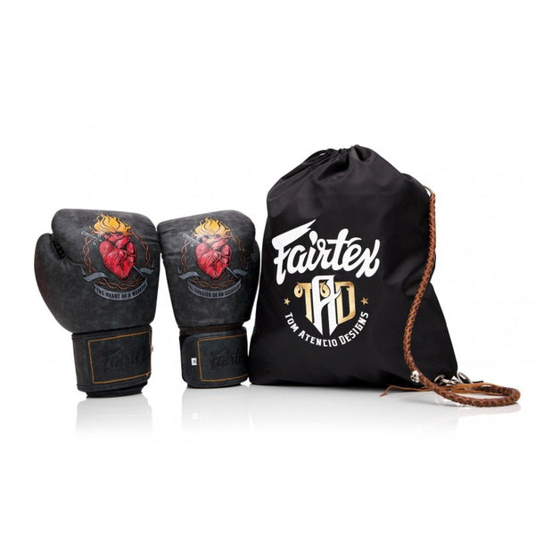 Sac nylon personnalisé fourni avec les gants Fairtex Heart of Warrior