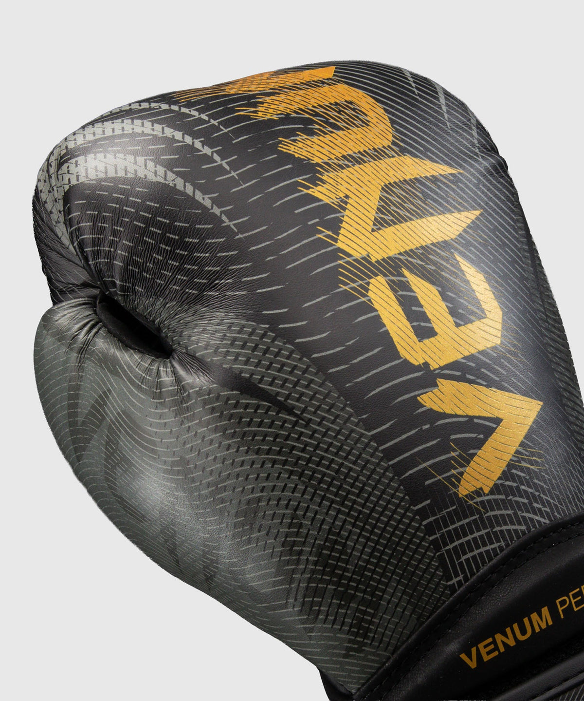 Gants de Boxe Venum Galactic 3.0 Noir/Or disponible à la Boutique des Arts Martiaux