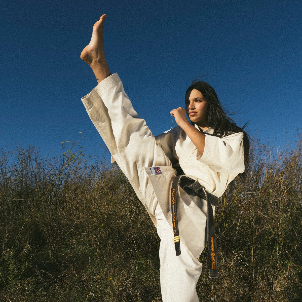 Finitions du karaté-gi Kyokushin Yantsu FUJIMAE écru