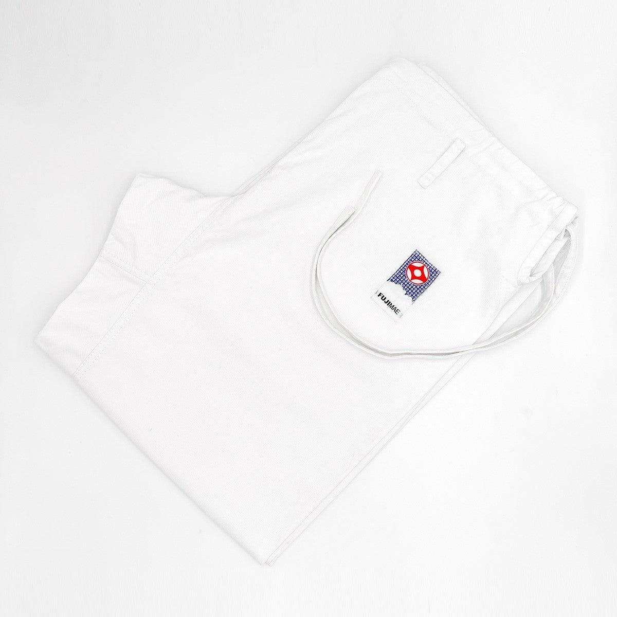 Veste du karaté-gi Kyokushin Yantsu blanc, manches trois-quarts
