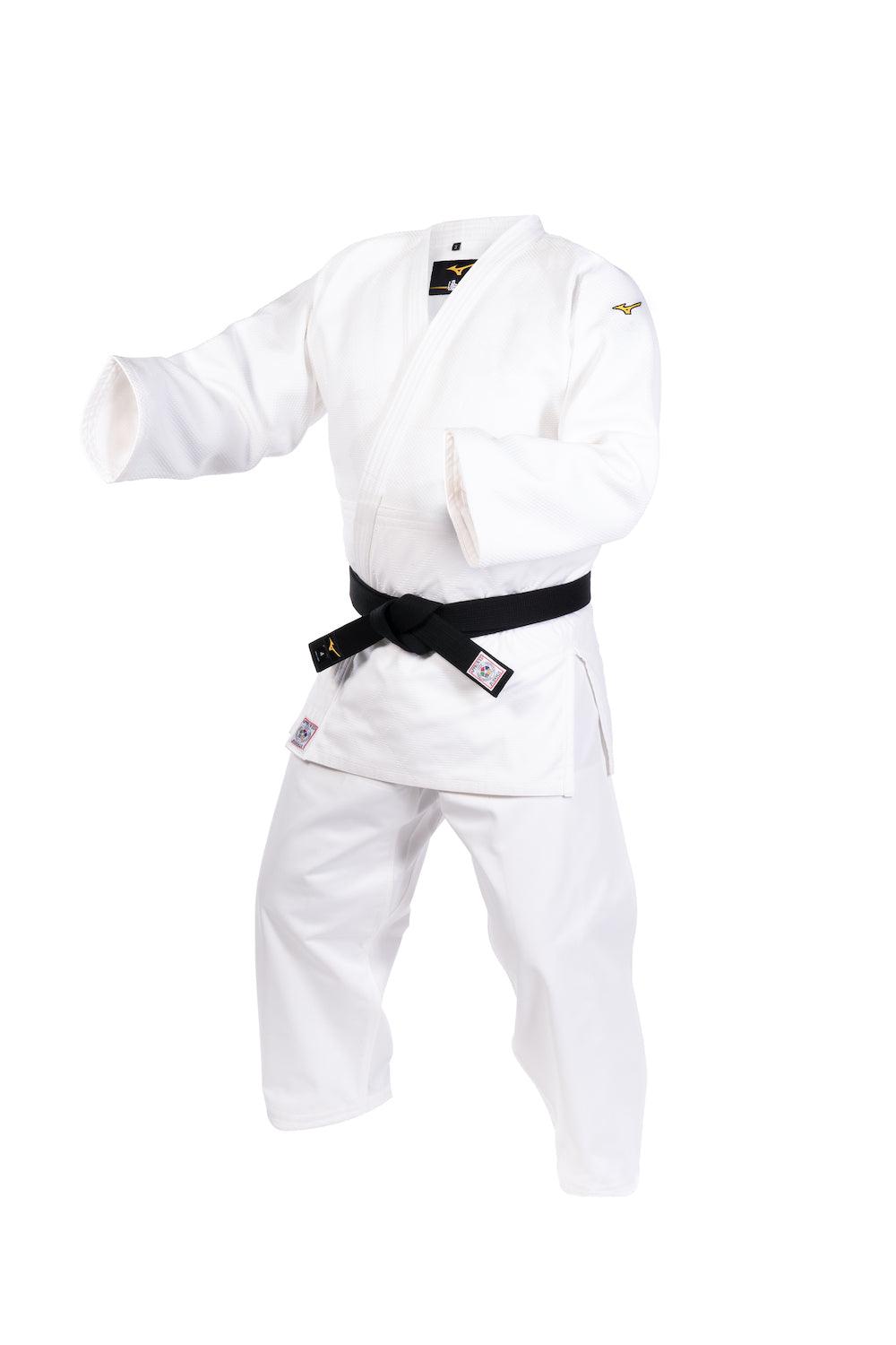 Kimono de Judo Yusho IJF 2023 Blanc Mizuno - Boutique des Arts Martiaux