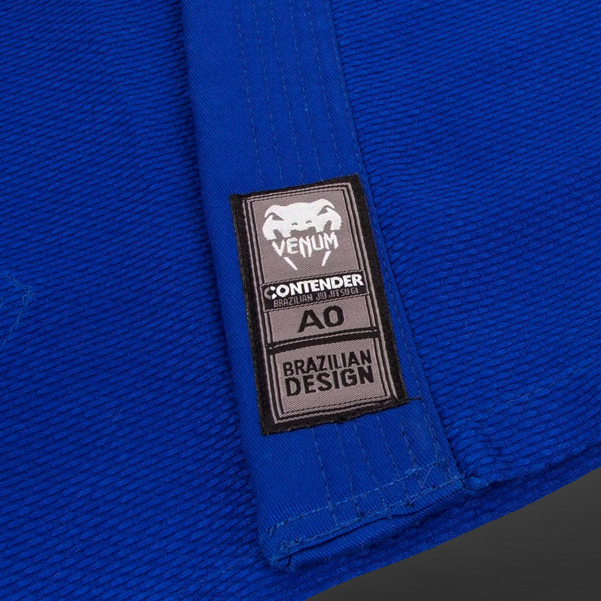 Kimono Jiu Jitsu Brésilien Venum Contender bleu, porté