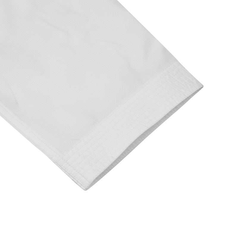 Détail du tissu polyester recyclé du karategi adidas SENKO