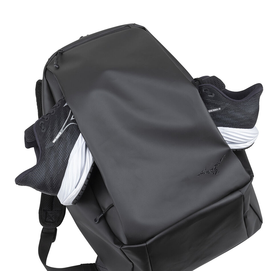 Sac à dos Mizuno WASO 25L WP noir, sangle poitrine et dos rembourré