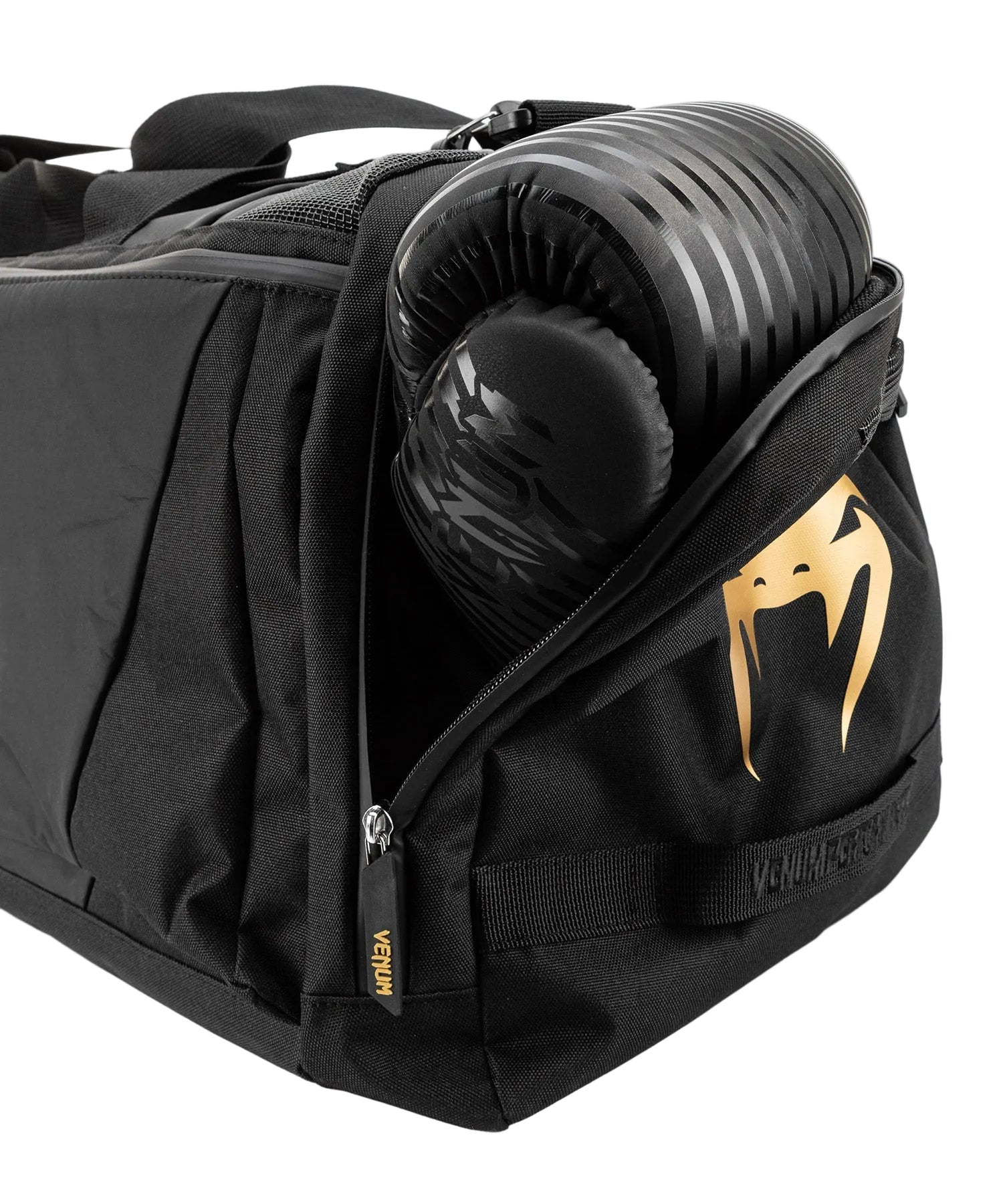 Sac de sport Venum Trainer Lite Evo noir et or, spacieux avec compartiment ventilé et multiples poches