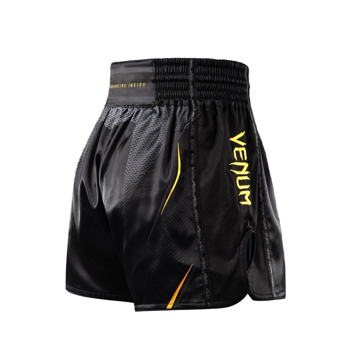 Short de Muay Thaï Venum G-Core Noir/Or - porté