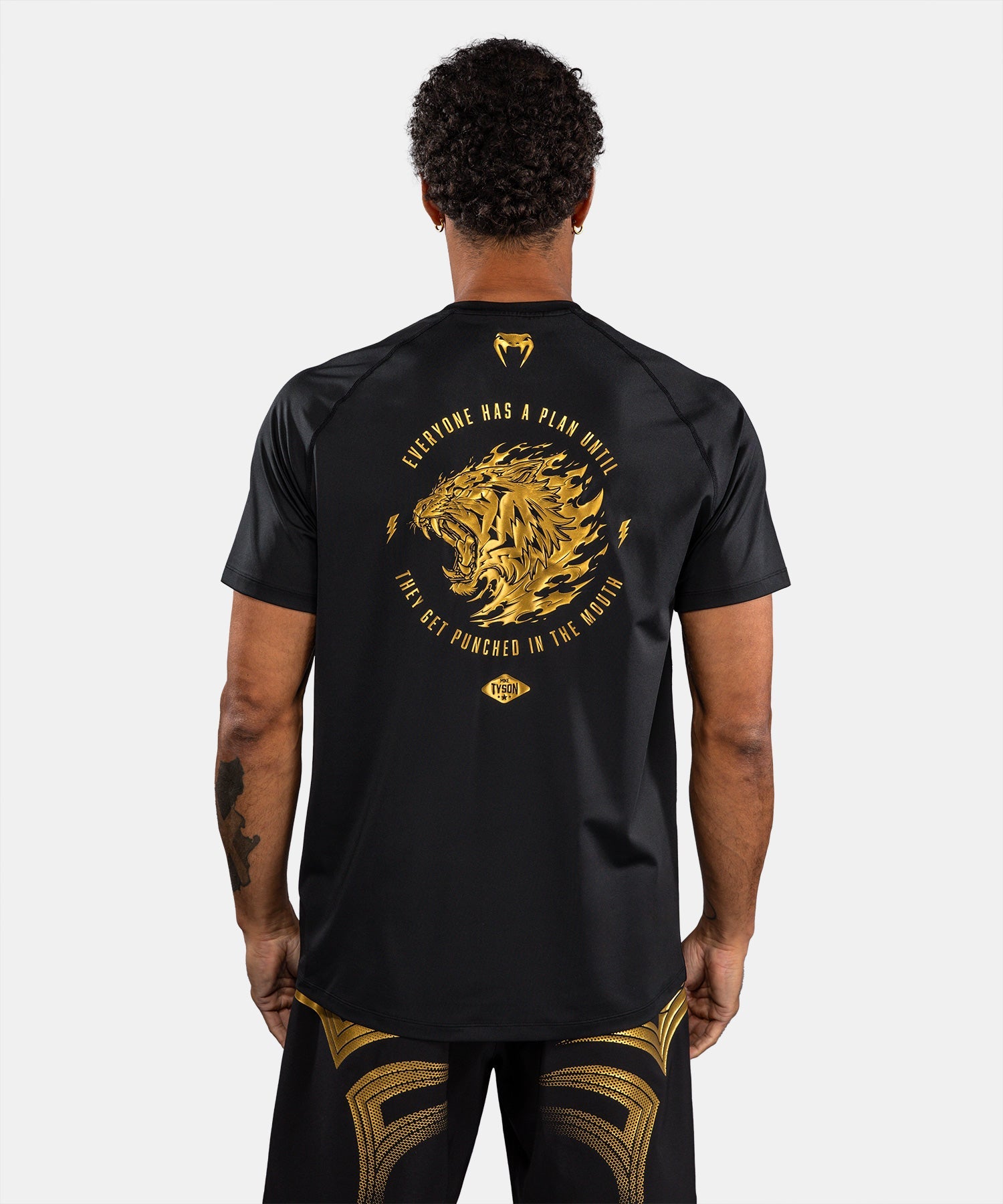 T-shirt Dry Tech Venum x Mike Tyson Tiger Noir/Or disponible à la Boutique des Arts Martiaux