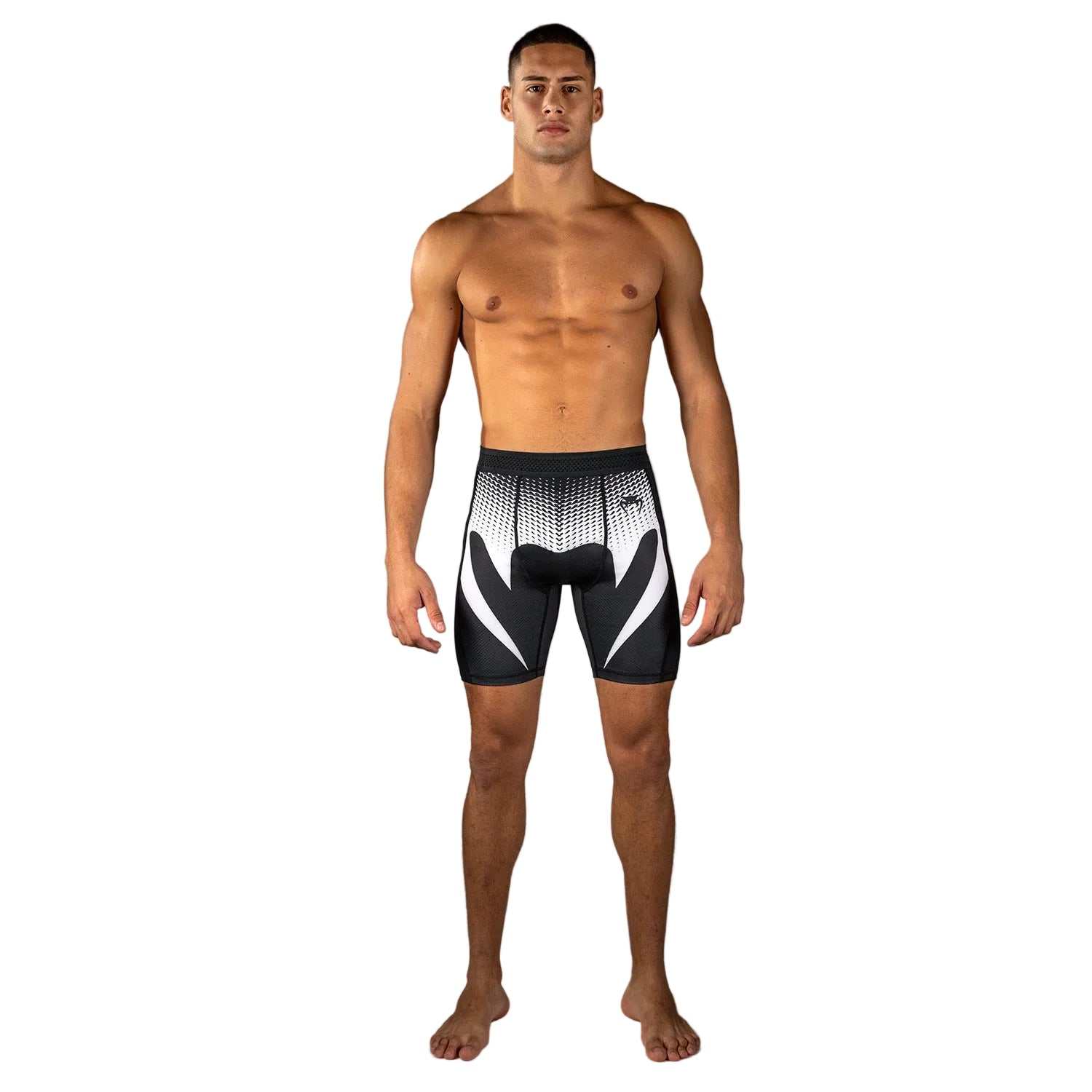 Short de compression Venum No Gi noir et blanc pour jiu-jitsu brésilien et MMA homologué IBJJF