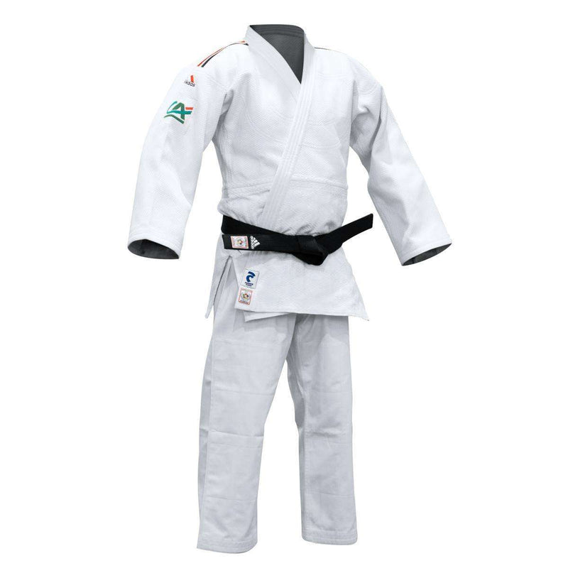 UCHI KOMI répétition d'une technique Une UCHI KOMI répétition d'une technique Une
